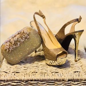 Jessica Simpson size 8 gold heels and clutch